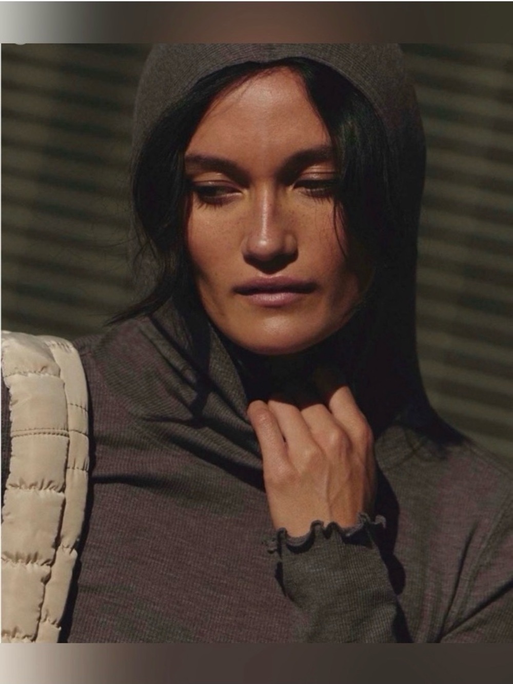 FREE PEOPLE MOVEMENT BREATHE EASY LAYER / CHOCOLATE